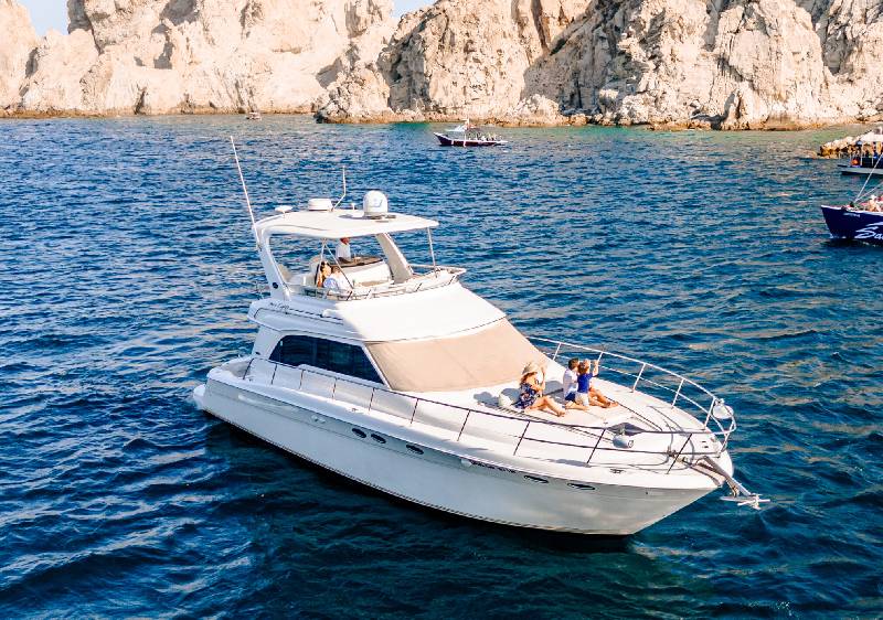 Infinity 40 private yacht sunset cruise Los Cabos