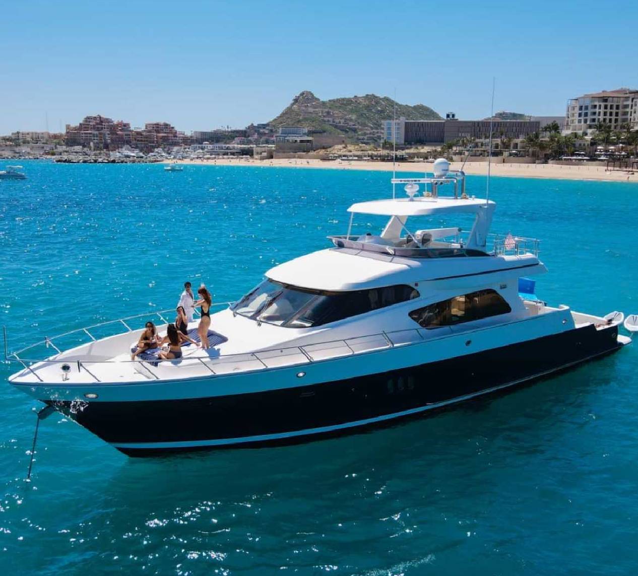 Infinity 45 yacht cruising in Cabo San Lucas
