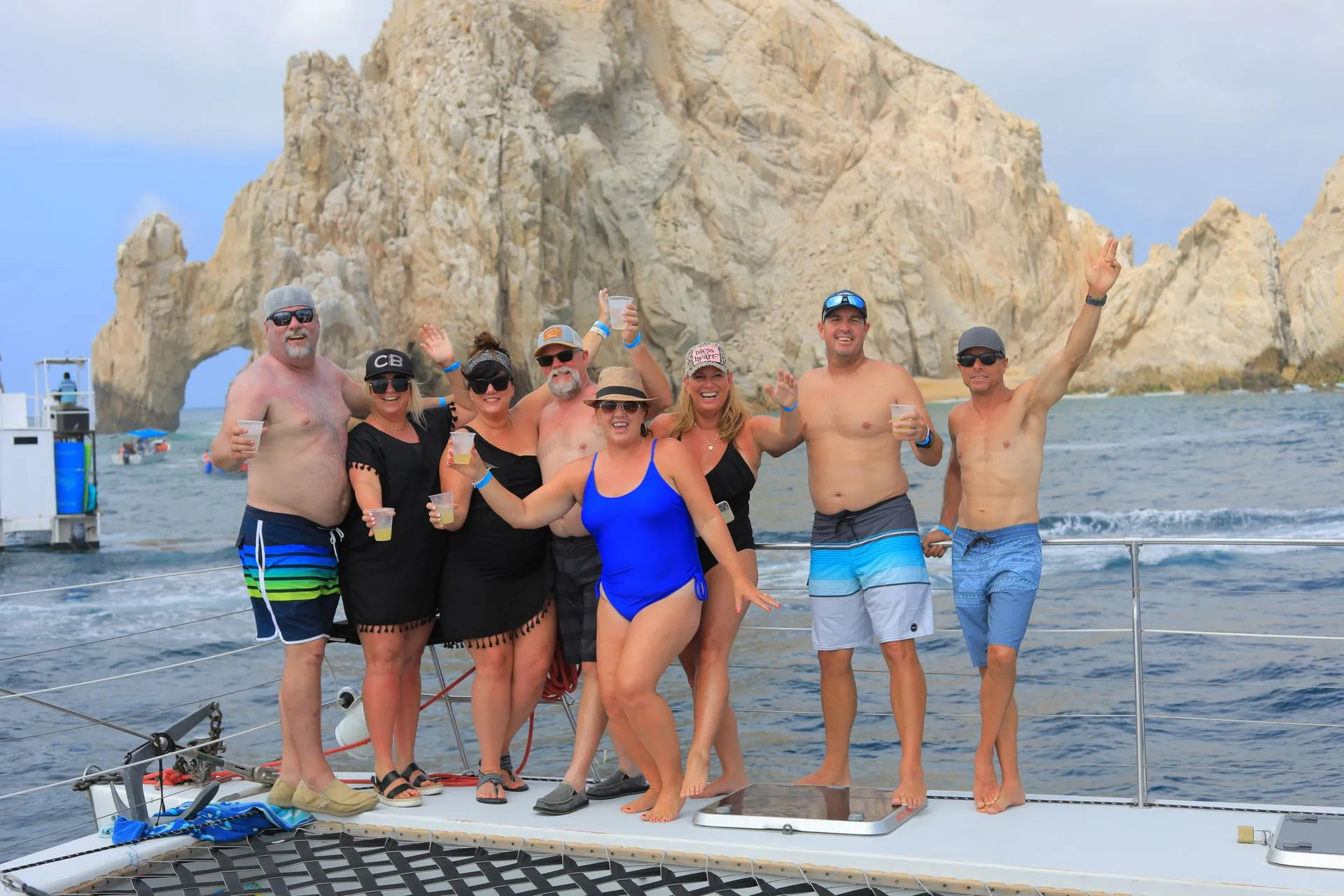 los-cabos-boat-tour-arch-lovers-beach