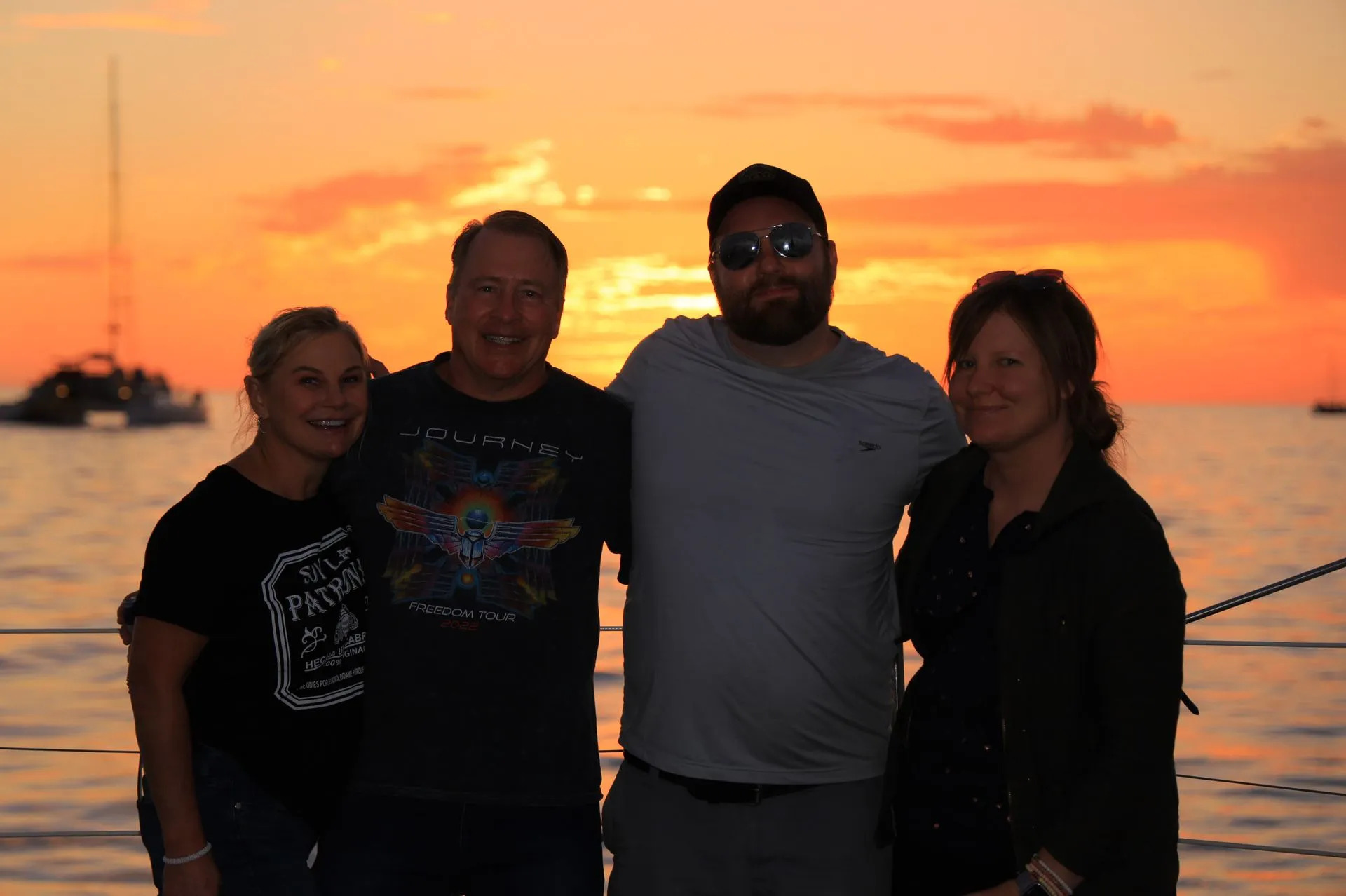 friends-sunset-catamaran-los-cabos-Shared sunset