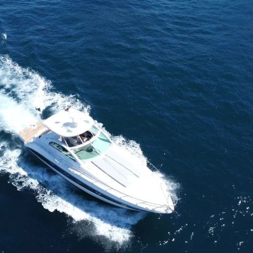 Drone shot of yacht from above – show luxury scale-infinity 45
