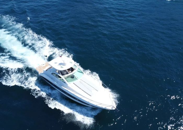 Drone shot of yacht from above – show luxury scale-infinity 45