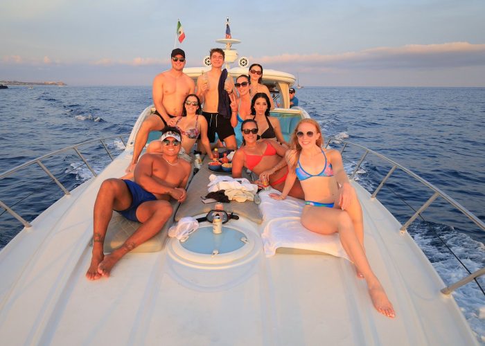 Interior & shaded seating area-infinity 45