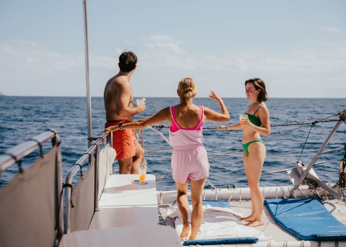 boat-trips-los-cabos-catamaran-cruise-Private -Snorkeling