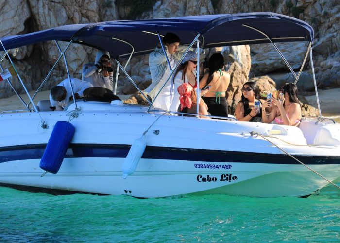 boat-trips-los-cabos-private-charter-Infinity 28