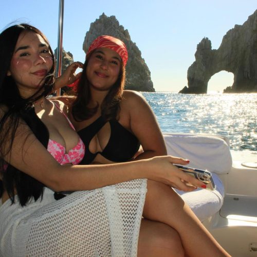 cabo-arch-yacht-experience-by-boat-trips-Infinity 28