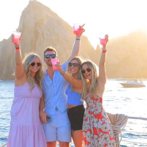 couples-sunset-catamaran-los-cabos-private-sunset