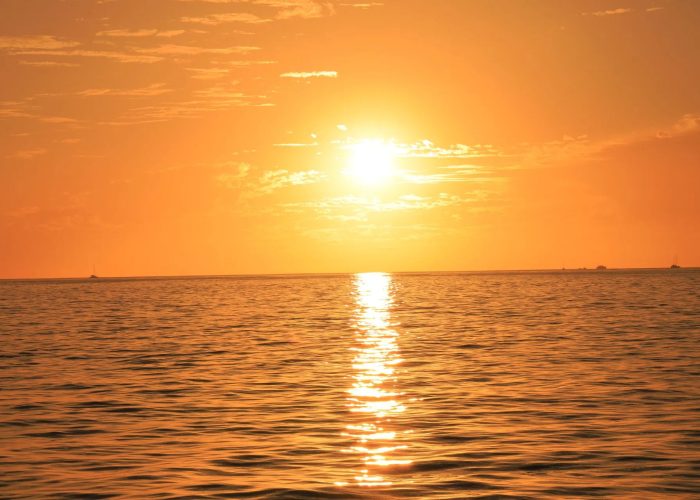 relaxing-sunset-cruise-boat-trips-los-cabos-private-sunset